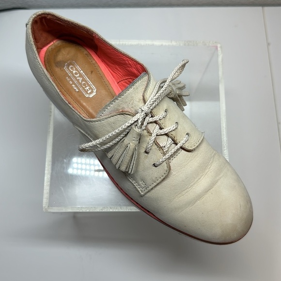Coach Zinnia Nubuck Leather Tassel Oxford Loafer Light Sand 7 - Picture 2 of 11